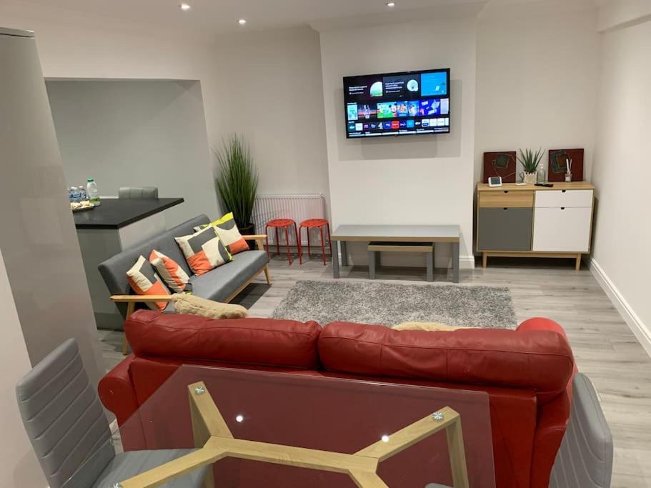 Beautiful 5Bedroom Hse-Contractor/Family/Corporate Dartford Exterior foto